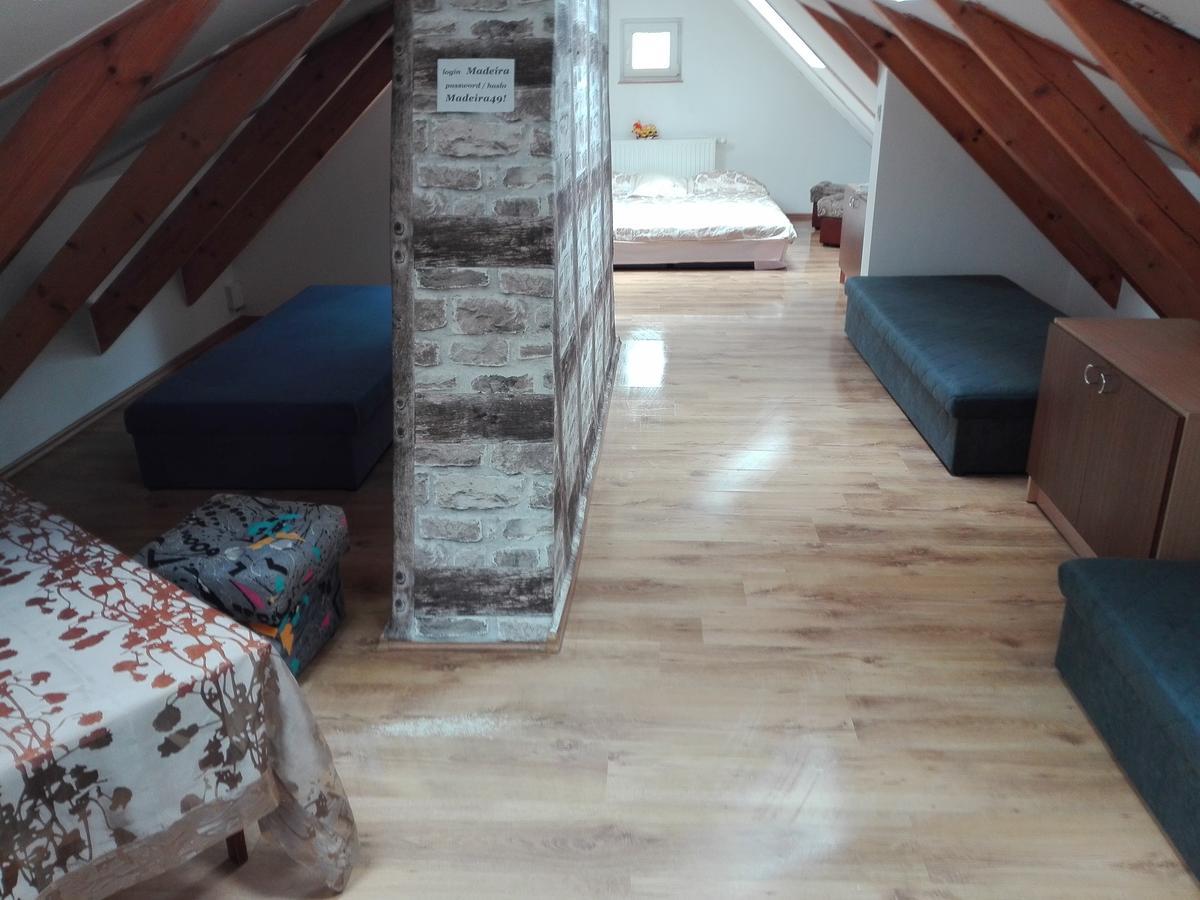 Hostel Madeira Gdańsk Buitenkant foto
